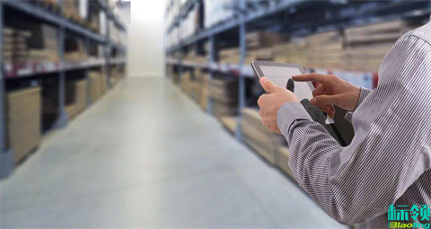 從“爆倉(cāng)”到“保鮮”：冷凍倉(cāng)庫(kù)管理系統(tǒng)的3大破局邏輯